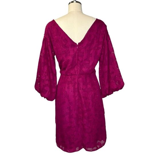 NEW Maggy London Fuchsia Lace Overlay Puff Sleeve Mini Dress | 8 - Picture 6 of 10